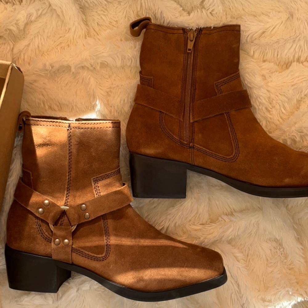 Brit Harness Boot - Picture 7 of 8